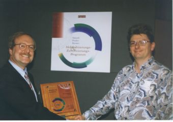 1995 wurde Herr Beck als erster Mitarbeiter der IBH IT-Service GmbH als Netzwerk Spezialist durch Digital Equipment zertifiziert.